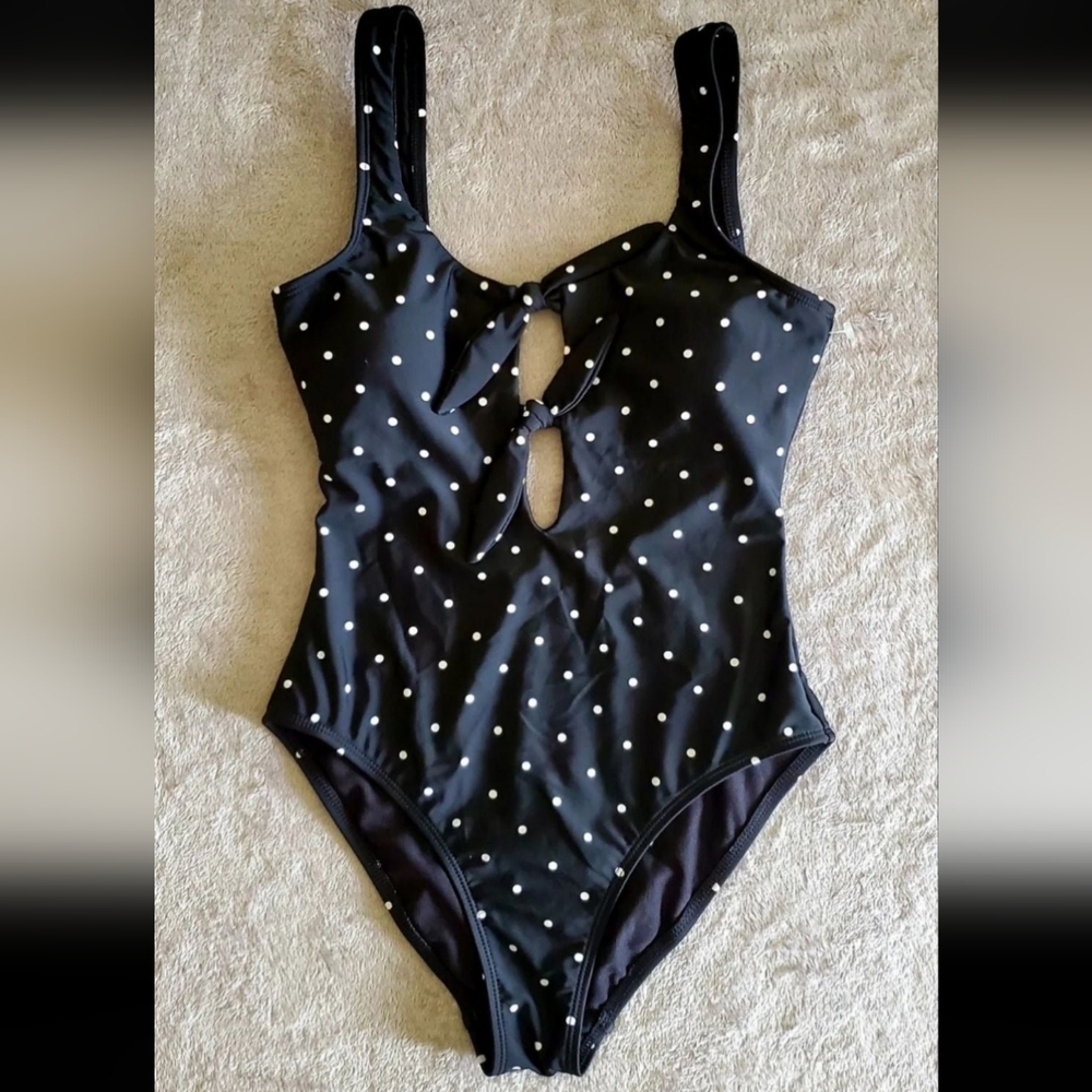 Black and White Polka Dots